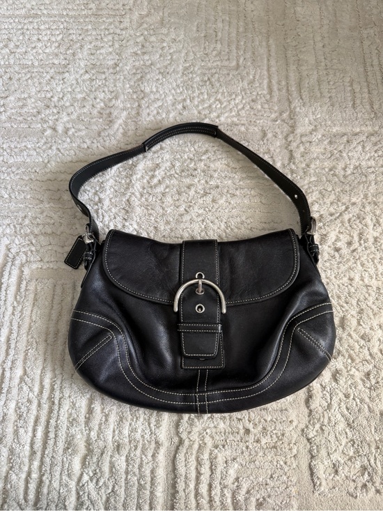Coach Handbags - Coach vintage y2k black leather soho buckle flap hobo bag